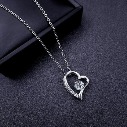 Stainless steel heart-shaped zircon clavicle chain