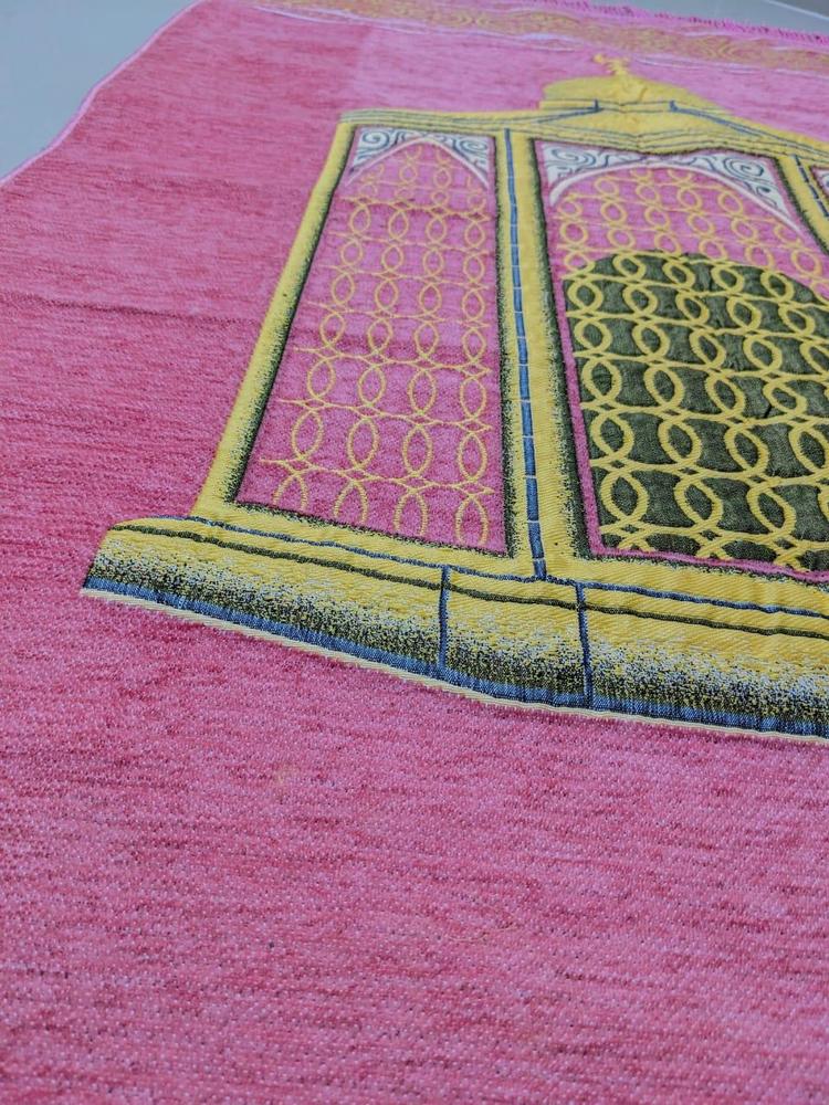 IBN-E-ZAFAR Velvet Foam Quilted Orthopedic Embossed Padded Jai Namaz - Golden