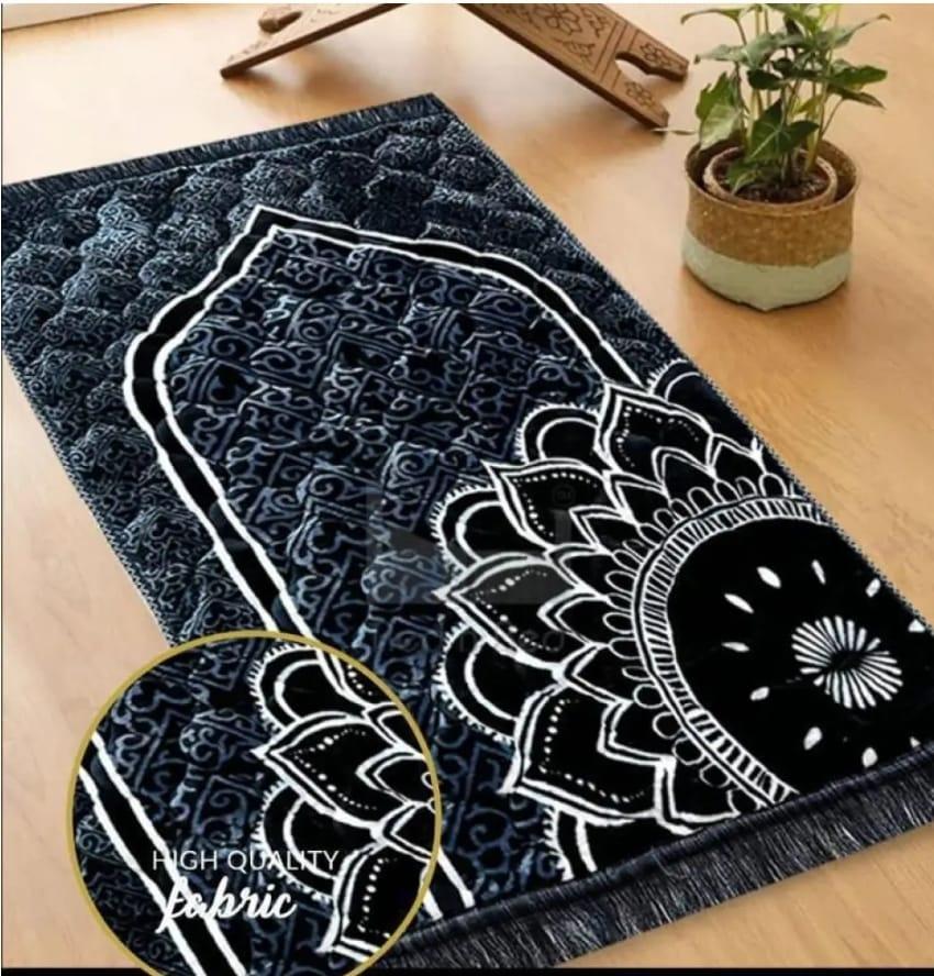 Velvet Embossed Prayer Mat