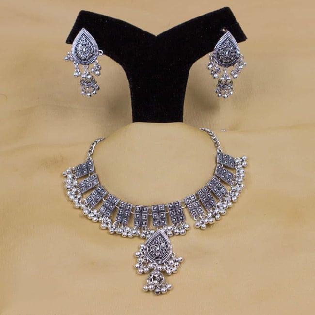 Antique Style Artificial Choker Set