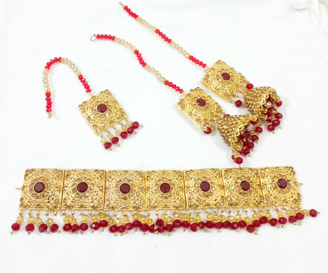 Elegant Maroon 4 Pcs Choker Set - Multi  Design